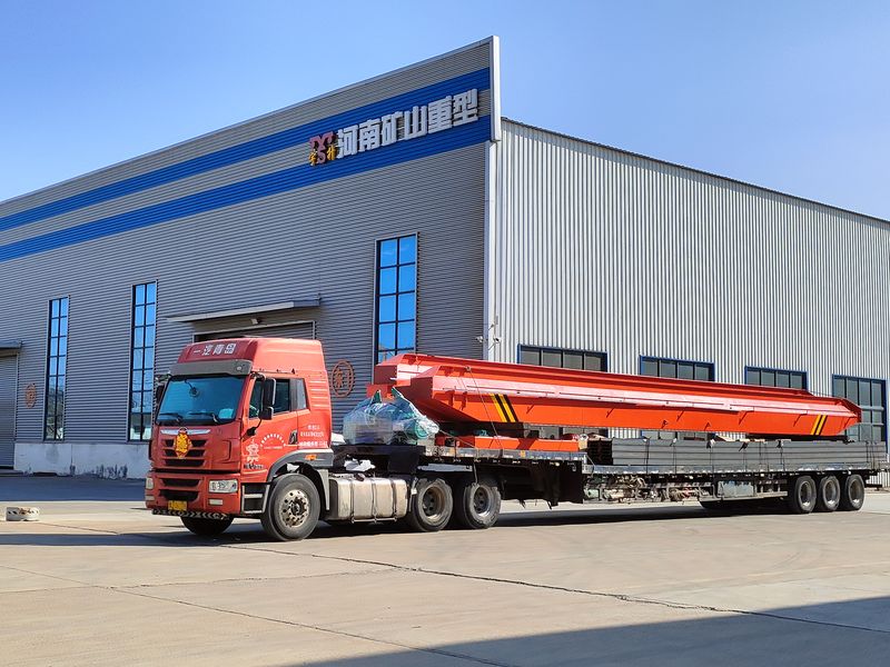 電動單梁起重機(jī)，LD20t-26.8m，4臺，發(fā)往石家莊交付客戶使用。